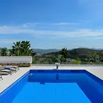 Villa Sa Rota Family