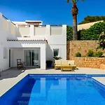 Villa Sa Rota Family